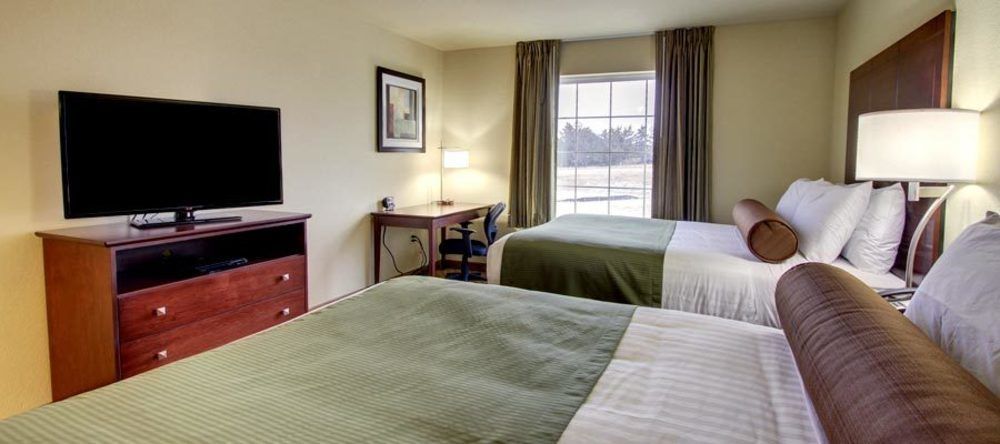 Cobblestone Inn & Suites-Kersey Экстерьер фото